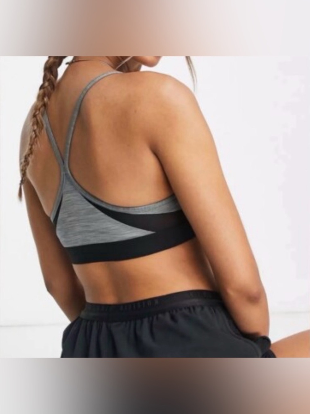 Nike Indy Light-Support Padded V-Neck Sports Bra - Picture 3 of 10
